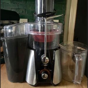 Oster juicer